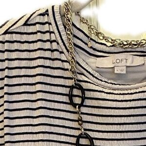 Loft Pucker-Up Casual Go-To Dress